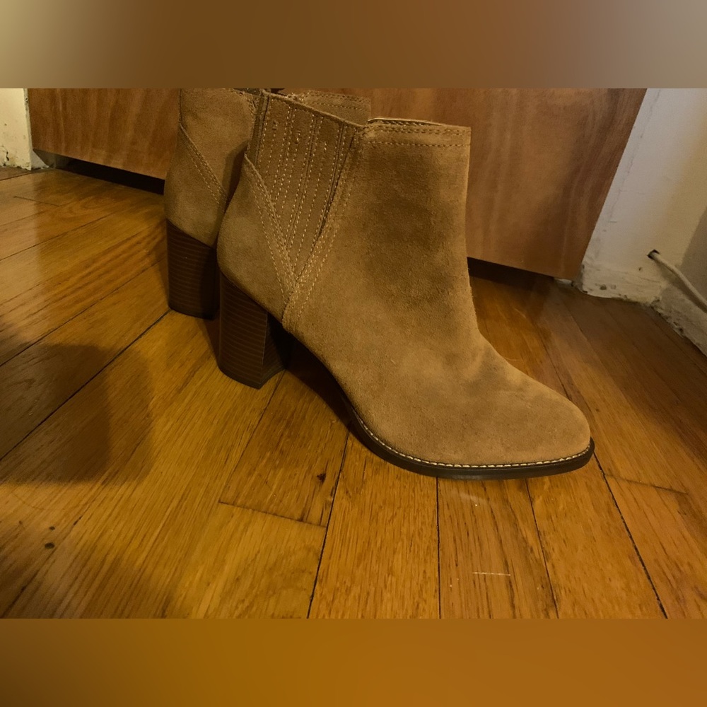GAP CAMEL SUEDE WOMENS CHUNKY HEEL SIZE 10 ankle boots NWOT